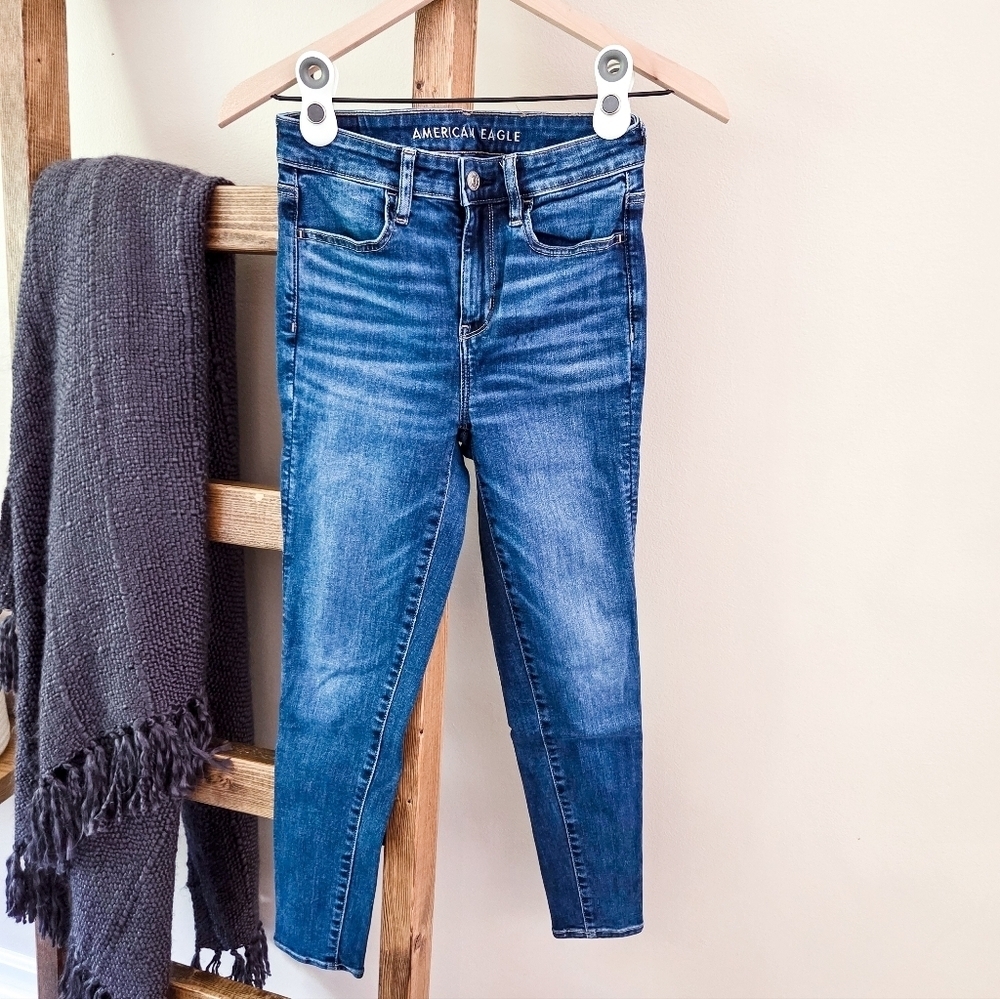 American Eagle Blue Skinny Jeans (Women’s 4 Short)